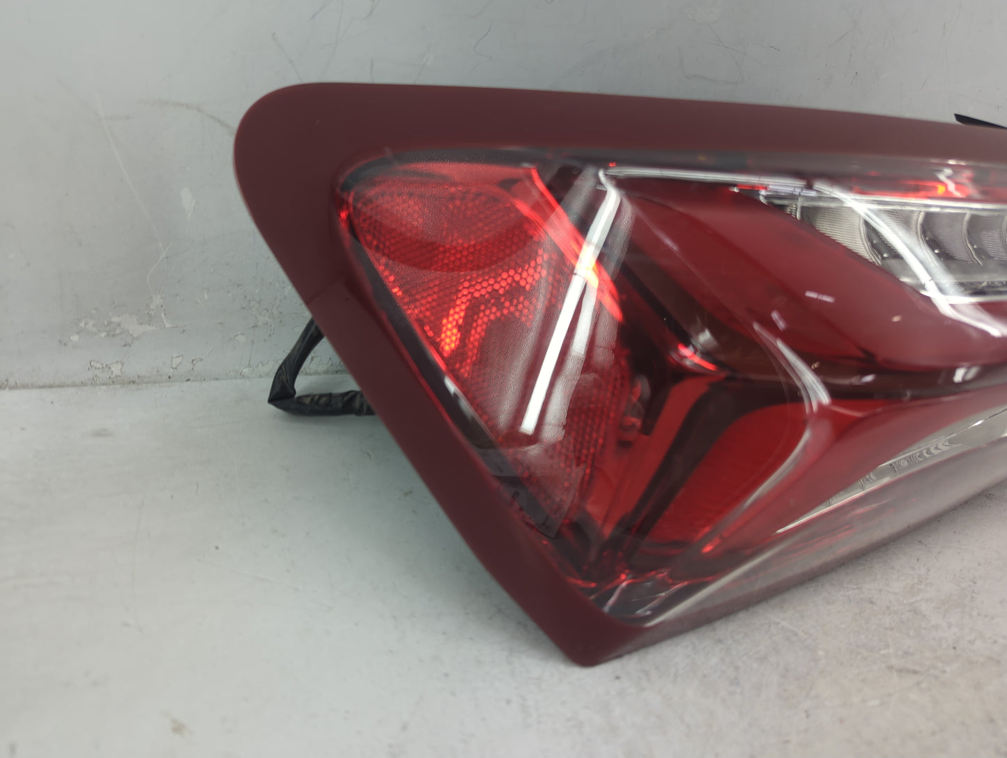 2019-2021 Chevrolet Malibu Tail Light Assembly Driver Left OEM P/N:84595944 Fits Fits 2019 2020 2021 OEM Used Auto Parts - O