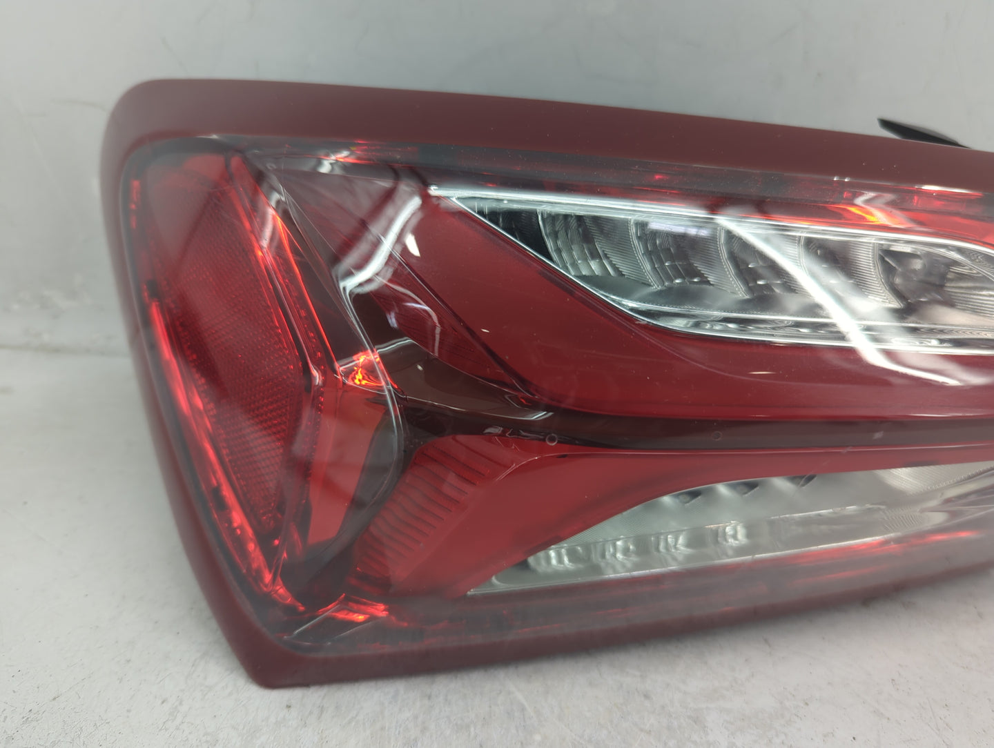 2019-2021 Chevrolet Malibu Tail Light Assembly Driver Left OEM P/N:84595944 Fits Fits 2019 2020 2021 OEM Used Auto Parts - O