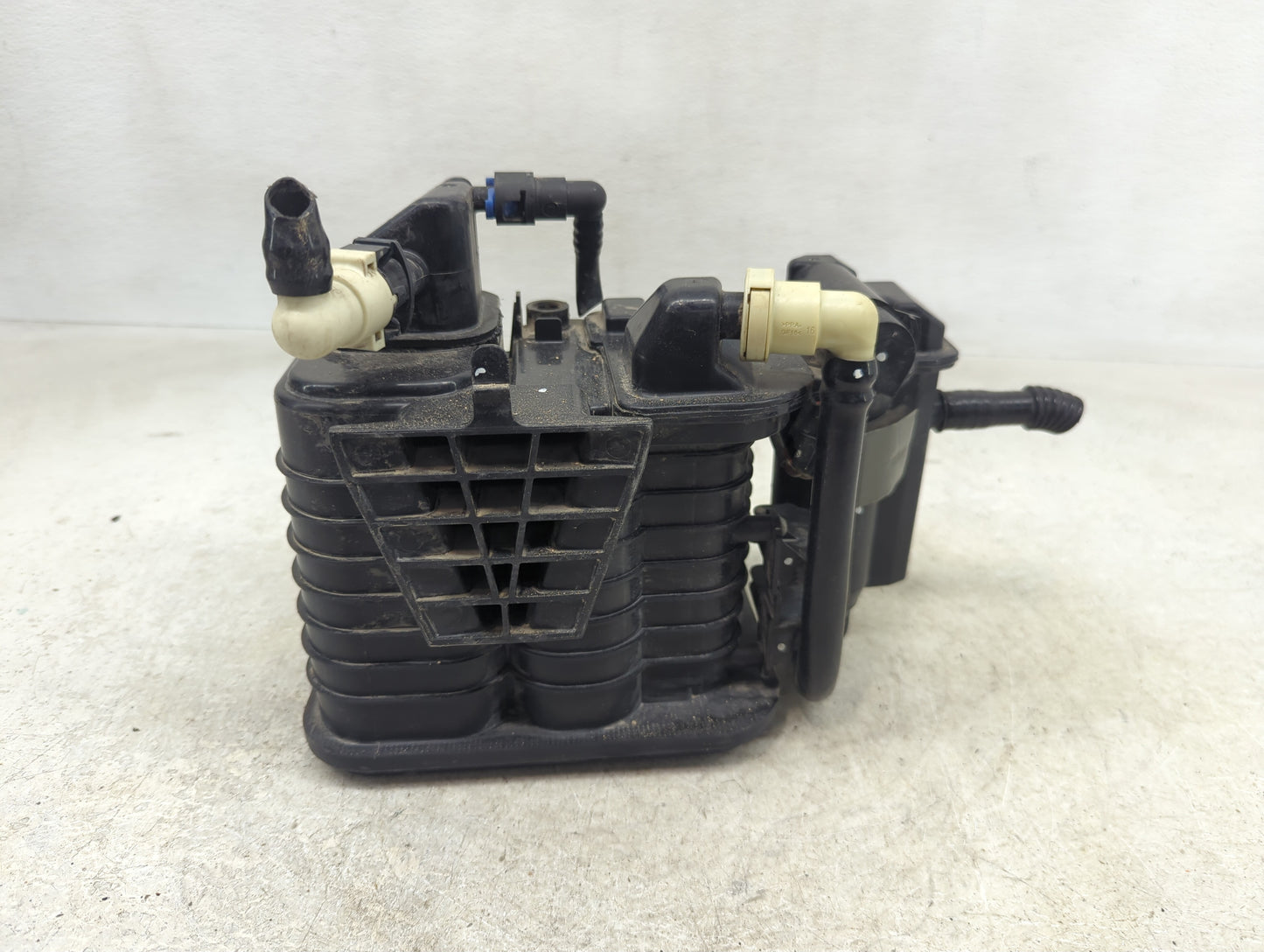 2019 Chevrolet Malibu Fuel Vapor Charcoal Canister 1389775 - Oemusedautoparts1.com