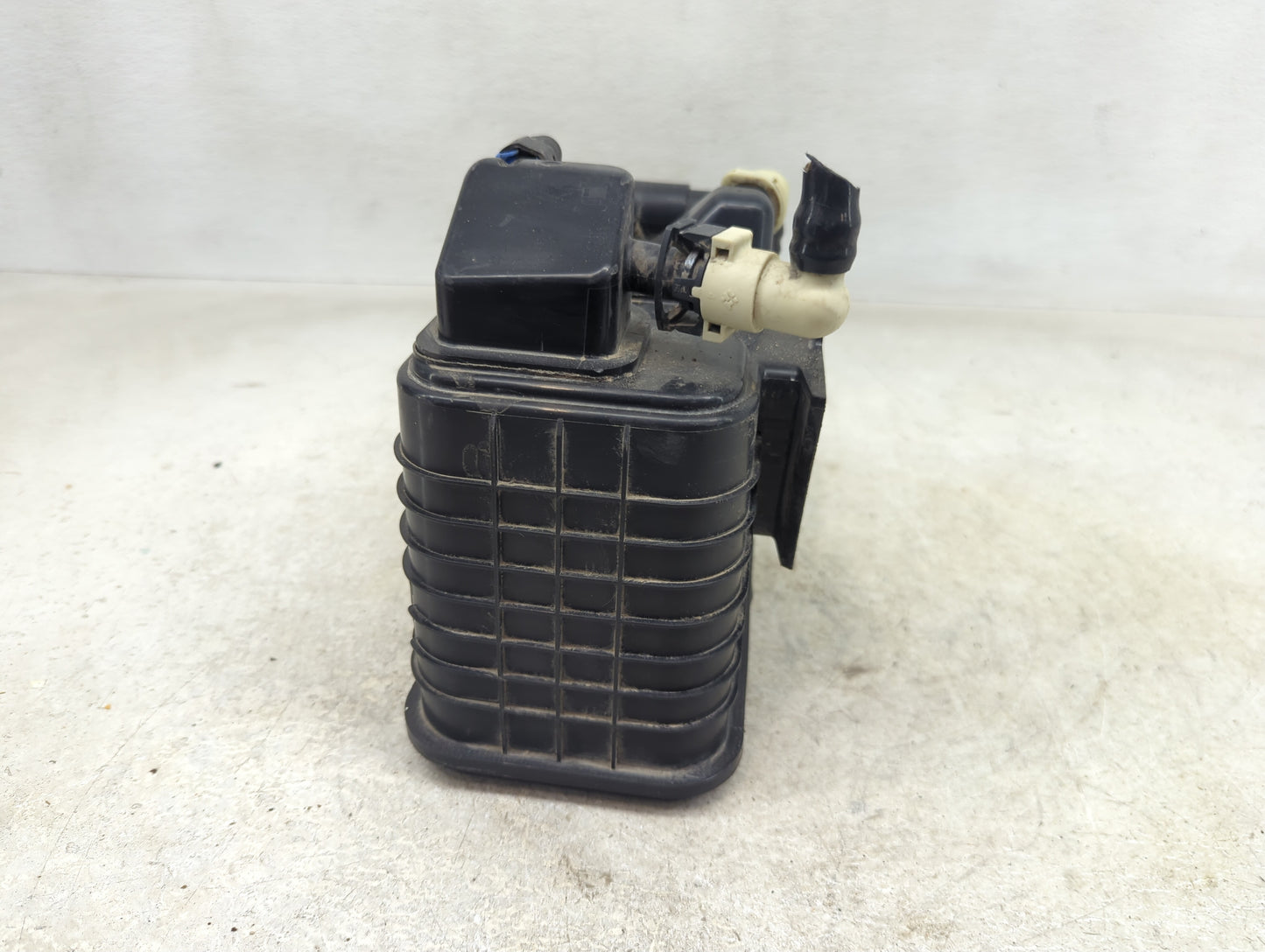 2019 Chevrolet Malibu Fuel Vapor Charcoal Canister - Oemusedautoparts1.com