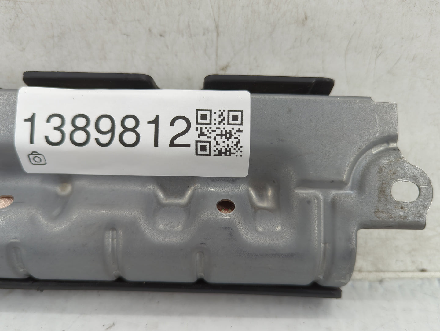 2019 Chevrolet Malibu Air Bag Passenger Right Dashboard OEM P/N:23420286 Fits OEM Used Auto Parts - Oemusedautoparts1.com