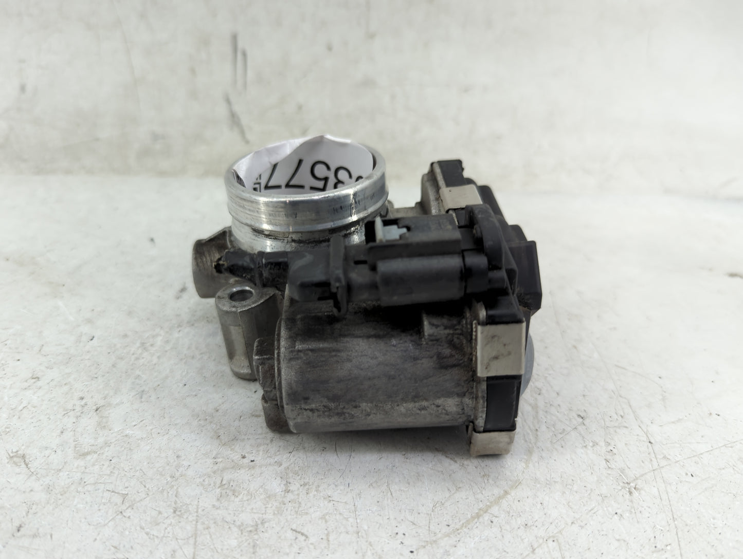 2016-2021 Chevrolet Malibu Throttle Body P/N:12671379AA Fits Fits 2016 2017 2018 2019 2020 2021 2022 OEM Used Auto Parts - O