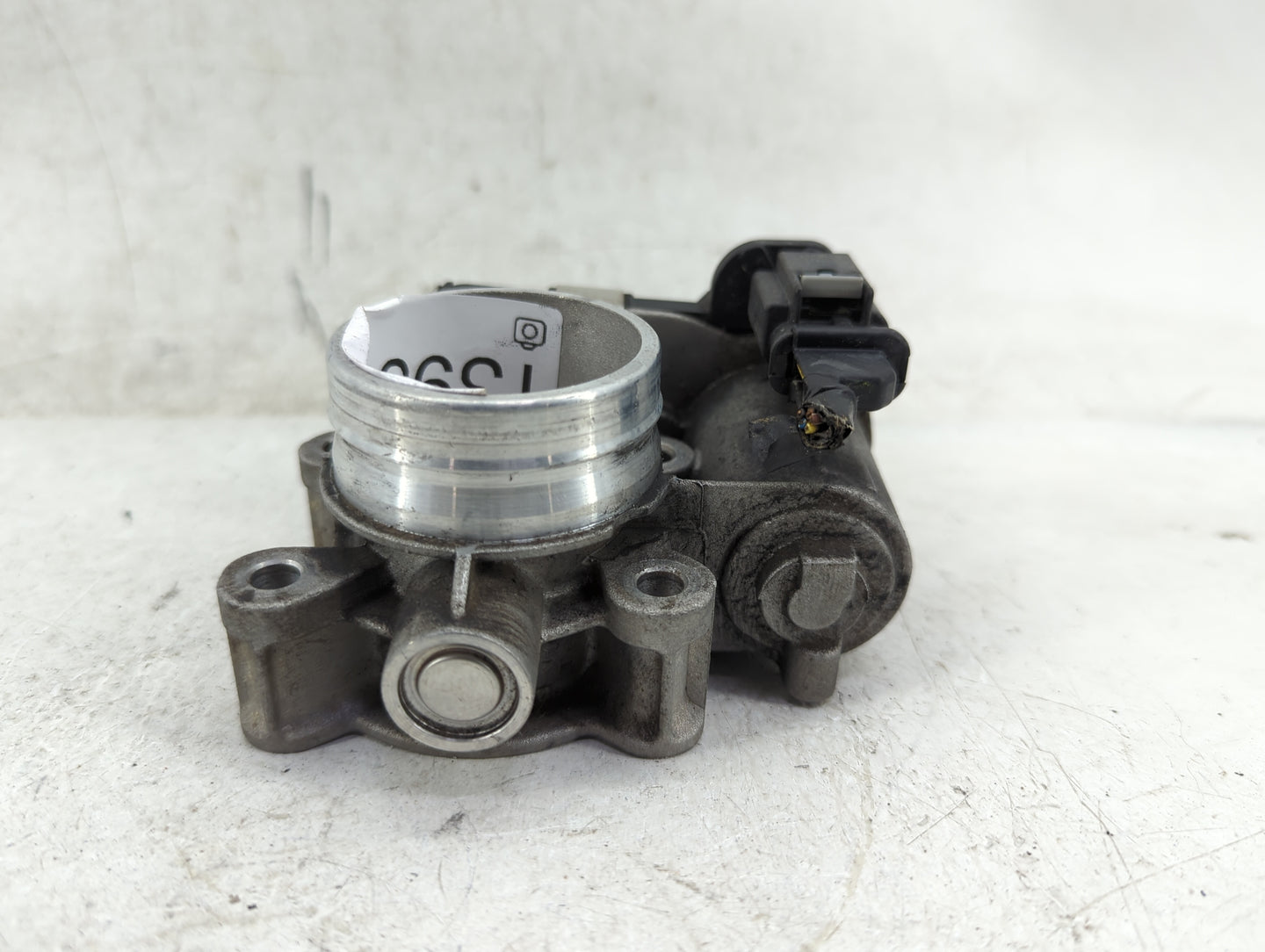 2016-2021 Chevrolet Malibu Throttle Body P/N:12671379AA Fits Fits 2016 2017 2018 2019 2020 2021 2022 OEM Used Auto Parts - O