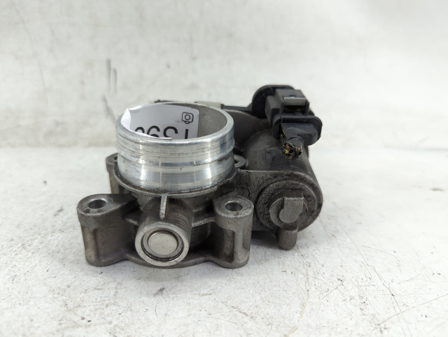 2016-2021 Chevrolet Malibu Throttle Body P/N:12671379AA Fits Fits 2016 2017 2018 2019 2020 2021 2022 OEM Used Auto Parts - O