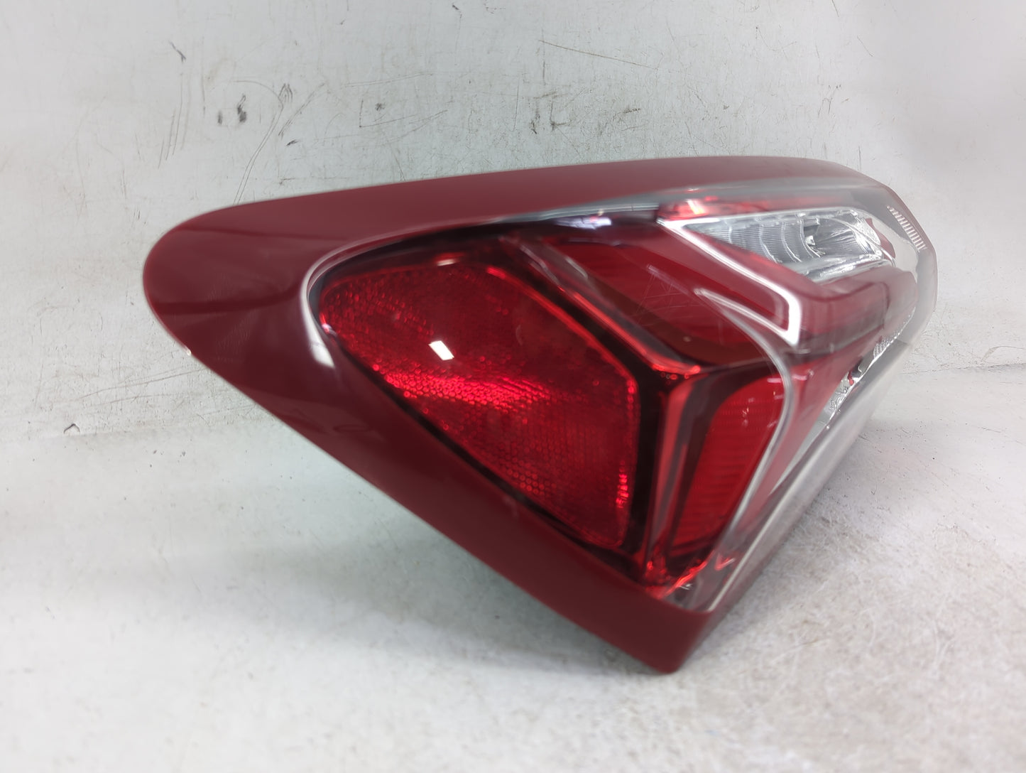 2019-2021 Chevrolet Malibu Tail Light Assembly Driver Left OEM P/N:84882377 Fits Fits 2019 2020 2021 OEM Used Auto Parts - O