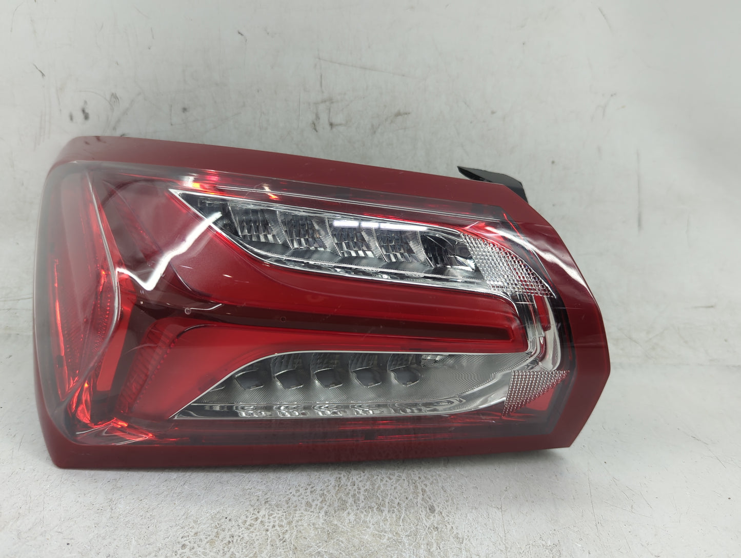 2019-2021 Chevrolet Malibu Tail Light Assembly Driver Left OEM P/N:84882377 Fits Fits 2019 2020 2021 OEM Used Auto Parts - O