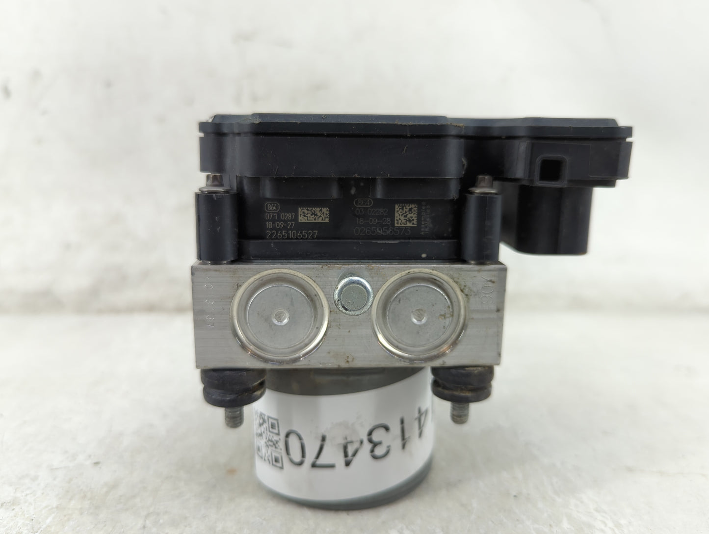 2019-2021 Chevrolet Malibu ABS Pump Control Module Replacement P/N:0 265 259 969 Fits Fits 2019 2020 2021 OEM Used Auto Part