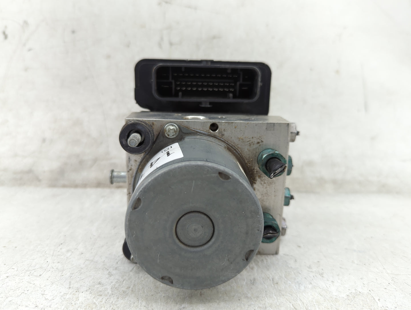 2019-2021 Chevrolet Malibu ABS Pump Control Module Replacement P/N:0 265 259 969 Fits Fits 2019 2020 2021 OEM Used Auto Part