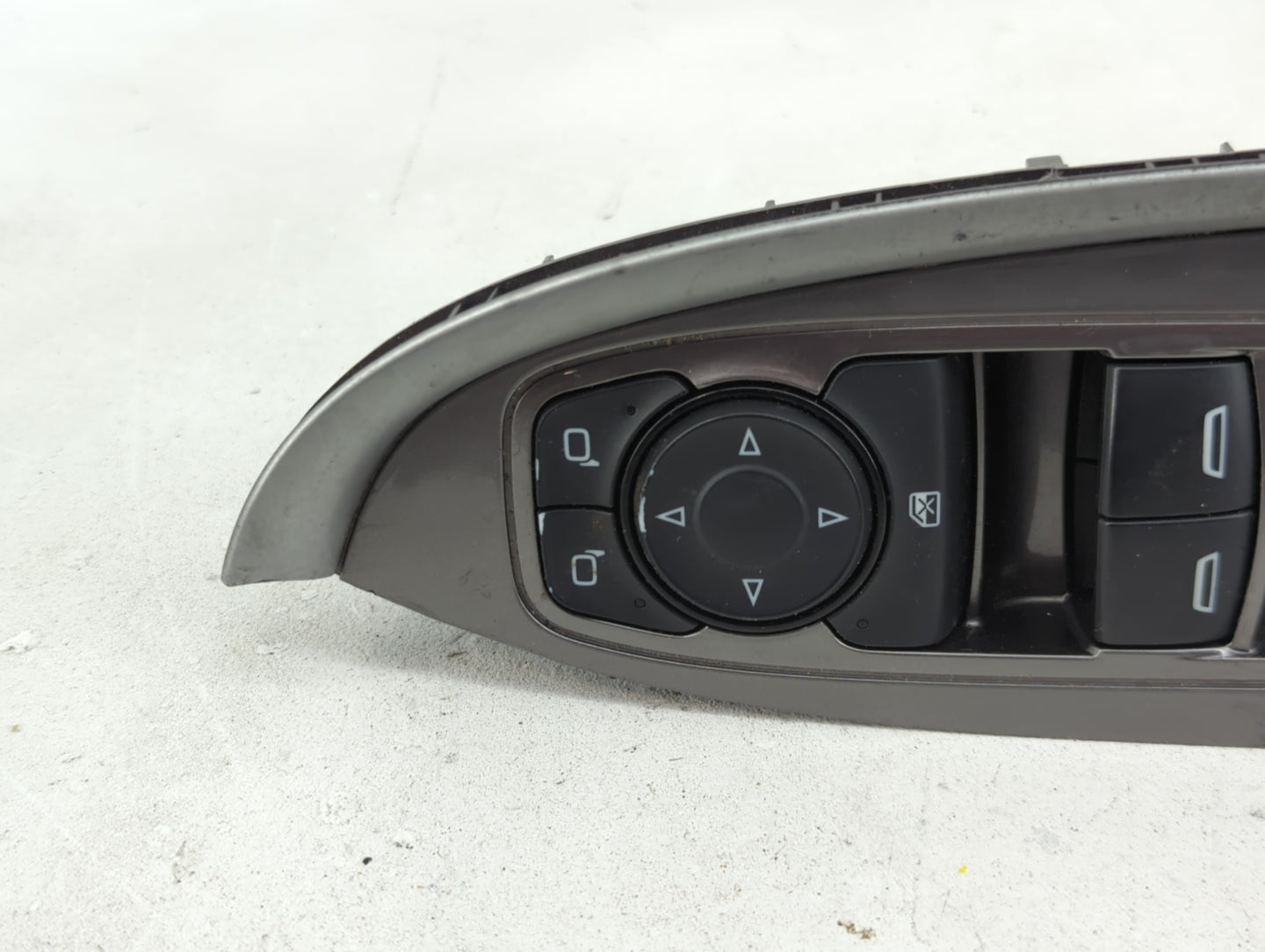 2019 Chevrolet Malibu Climate Control Module Temperature AC/Heater Replacement P/N:84151774 Fits OEM Used Auto Parts - Oemus