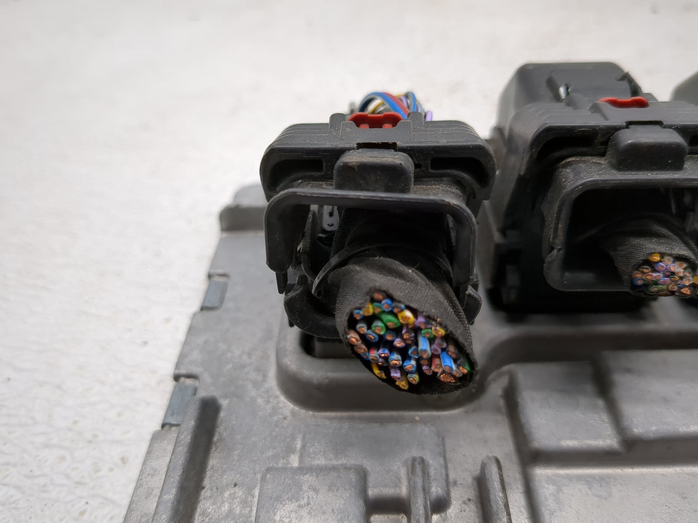 2018-2019 Chevrolet Malibu PCM Engine Control Computer ECU ECM PCU OEM P/N:12699666 Fits Fits 2018 2019 OEM Used Auto Parts 