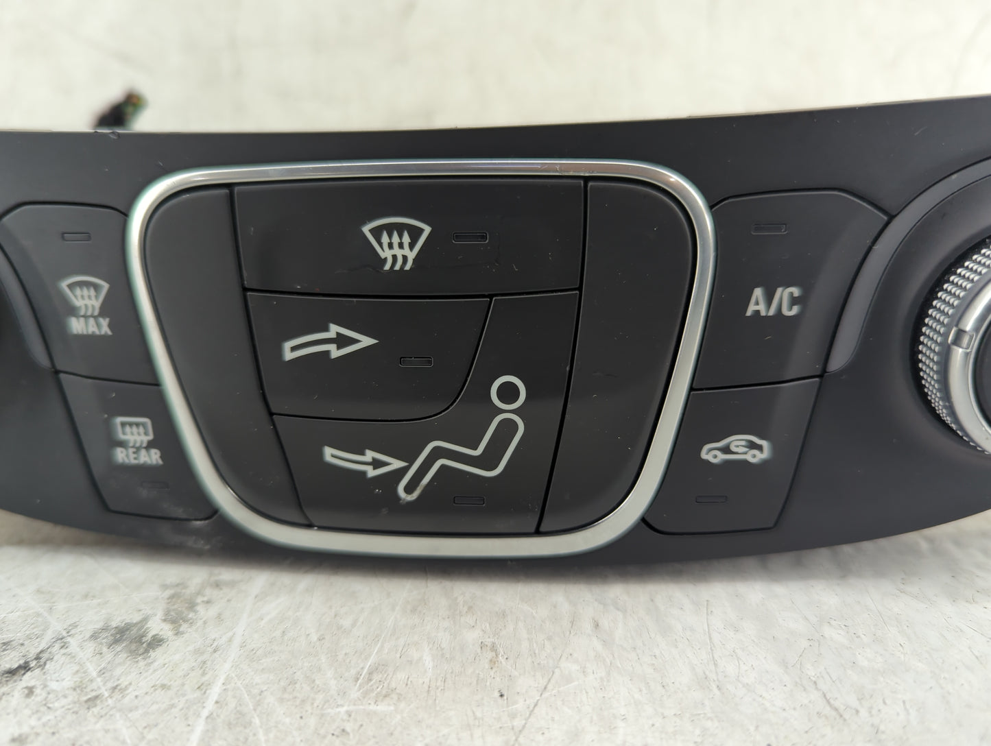 2019-2021 Chevrolet Malibu Climate Control Module Temperature AC/Heater Replacement P/N:84426651 Fits Fits 2019 2020 2021 OE
