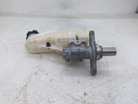 2016-2021 Chevrolet Malibu Brake Master Cylinder 1423304 - Oemusedautoparts1.com
