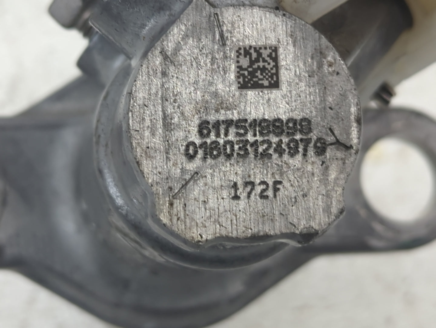 2016-2021 Chevrolet Malibu Brake Master Cylinder 1423304 - Oemusedautoparts1.com