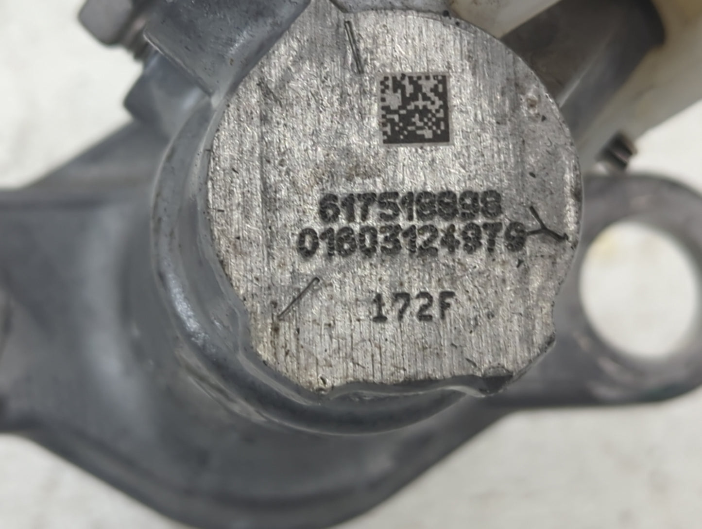 2016-2021 Chevrolet Malibu Brake Master Cylinder 1423304 - Oemusedautoparts1.com