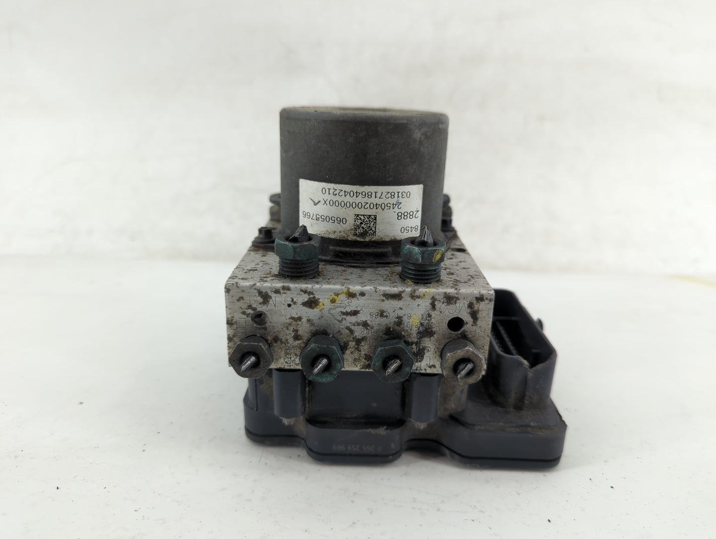 2019-2021 Chevrolet Malibu ABS Pump Control Module Replacement P/N:065055766 Fits Fits 2019 2020 2021 OEM Used Auto Parts - 