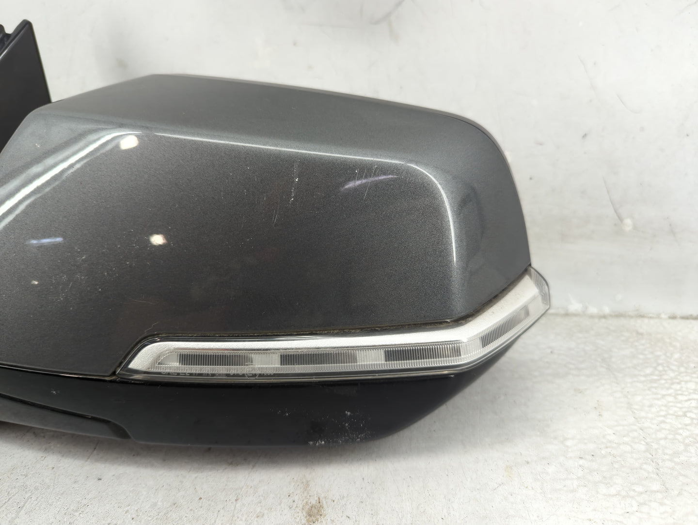 2018-2021 Chevrolet Malibu Driver Side View Mirror - Left Door Mirror OEM Used - Oemusedautoparts1.com
