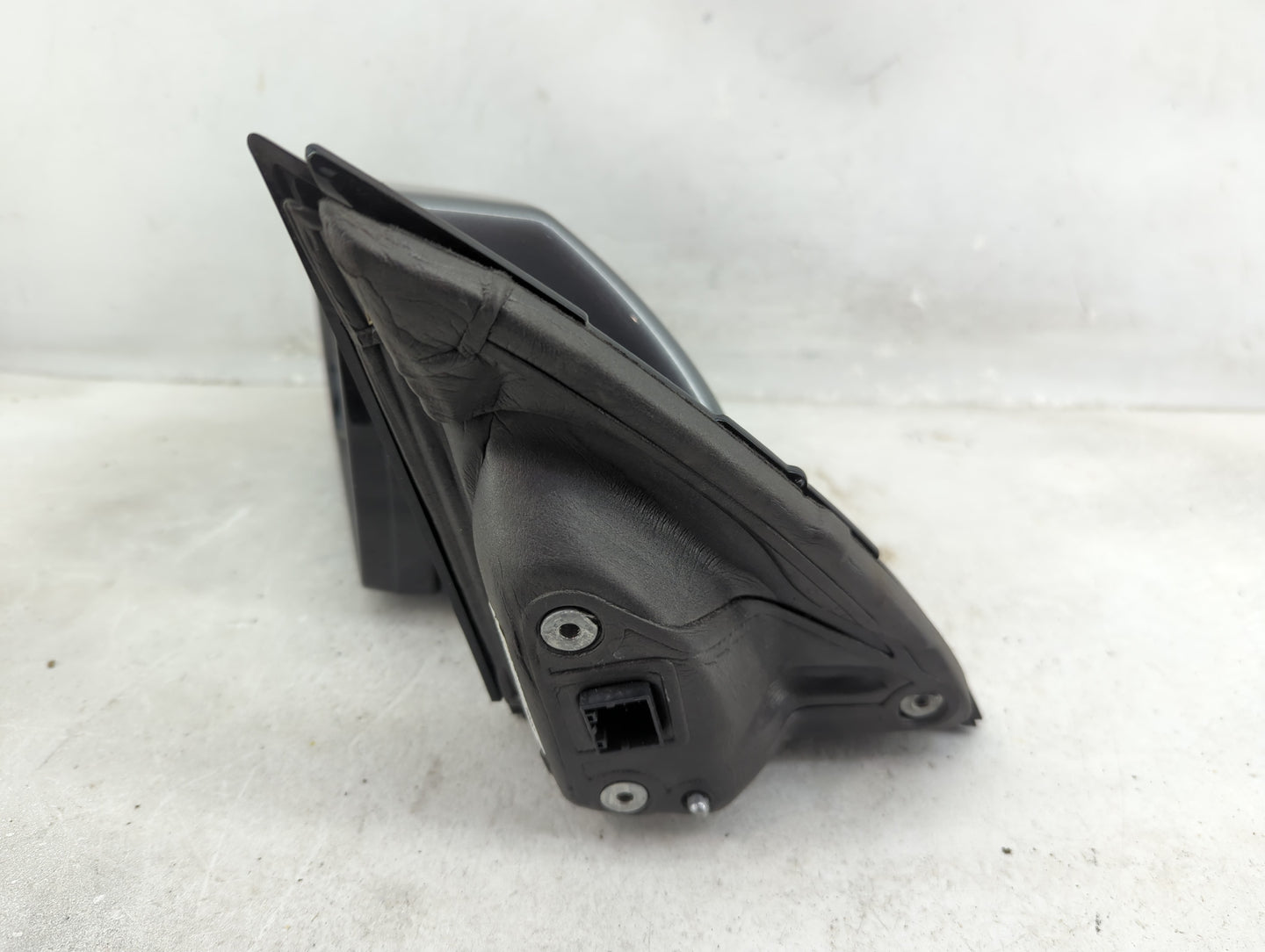 2018-2021 Chevrolet Malibu Driver Side View Mirror - Left Door Mirror OEM Used - Oemusedautoparts1.com