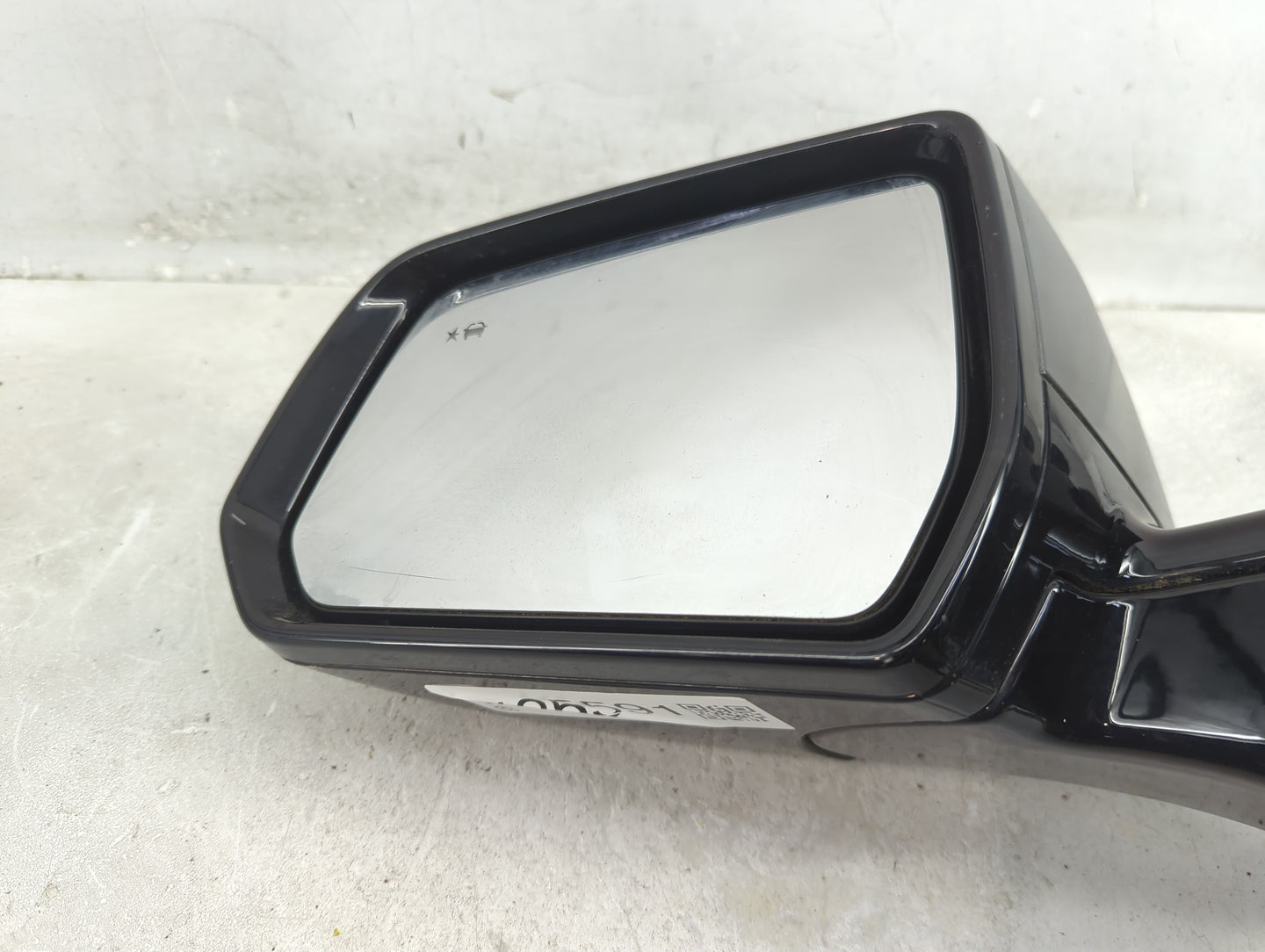 2018-2021 Chevrolet Malibu Driver Side View Mirror - Left Door Mirror OEM Used - Oemusedautoparts1.com