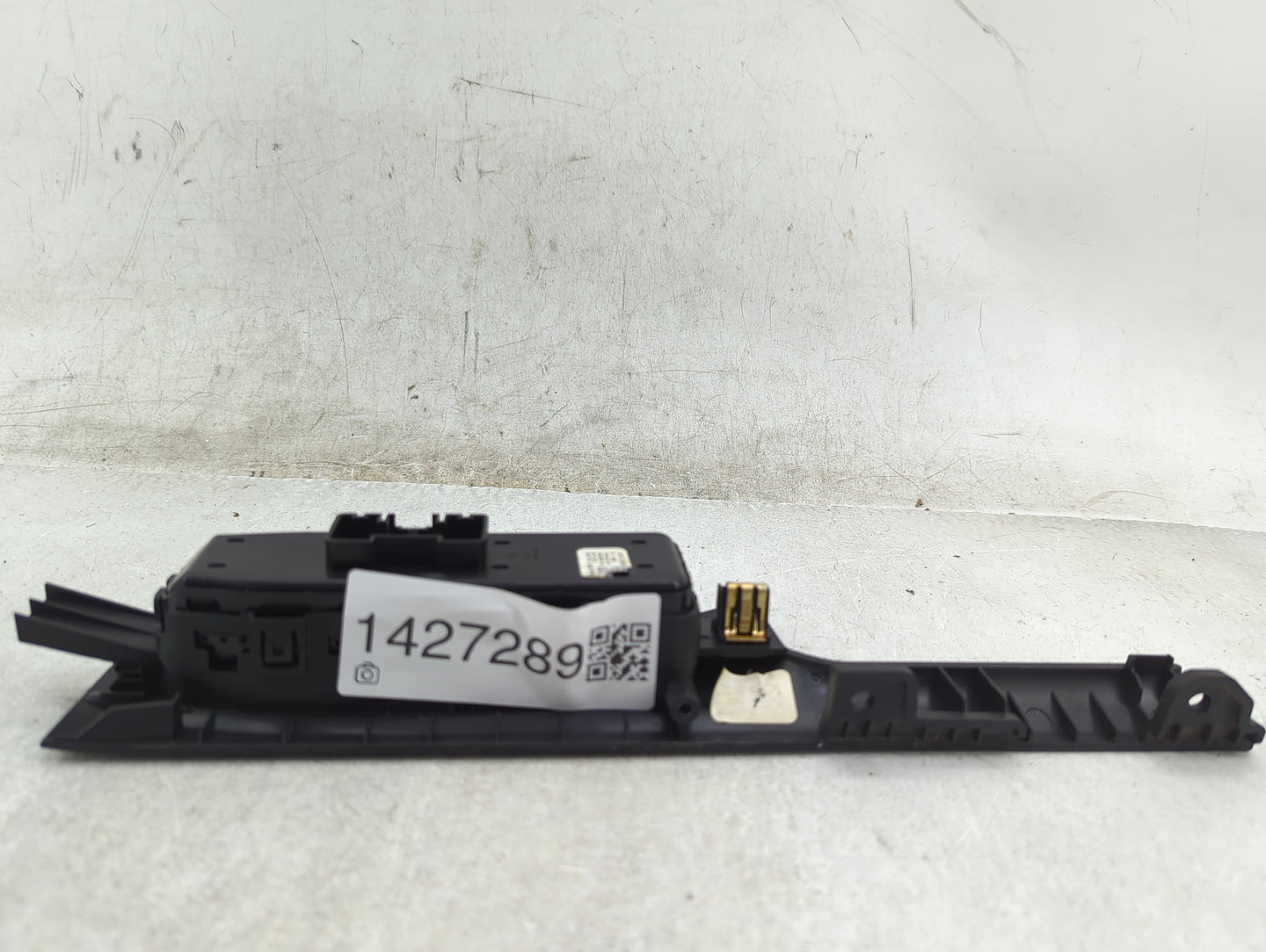 2016-2021 Chevrolet Malibu Master Power Window Switch Replacement Driver Side Left P/N:84513464 Fits OEM Used Auto Parts - O