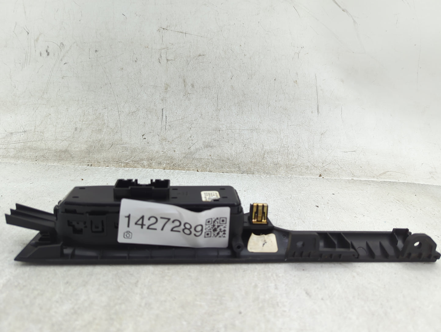 2016-2021 Chevrolet Malibu Master Power Window Switch Replacement Driver Side Left P/N:84513464 Fits OEM Used Auto Parts - O