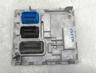 compare product 2018-2019 Chevrolet Malibu PCM Engine Control Computer ECU ECM PCU OEM P/N:12699666 Fits Fits 2018 2019 OEM Used Auto Parts