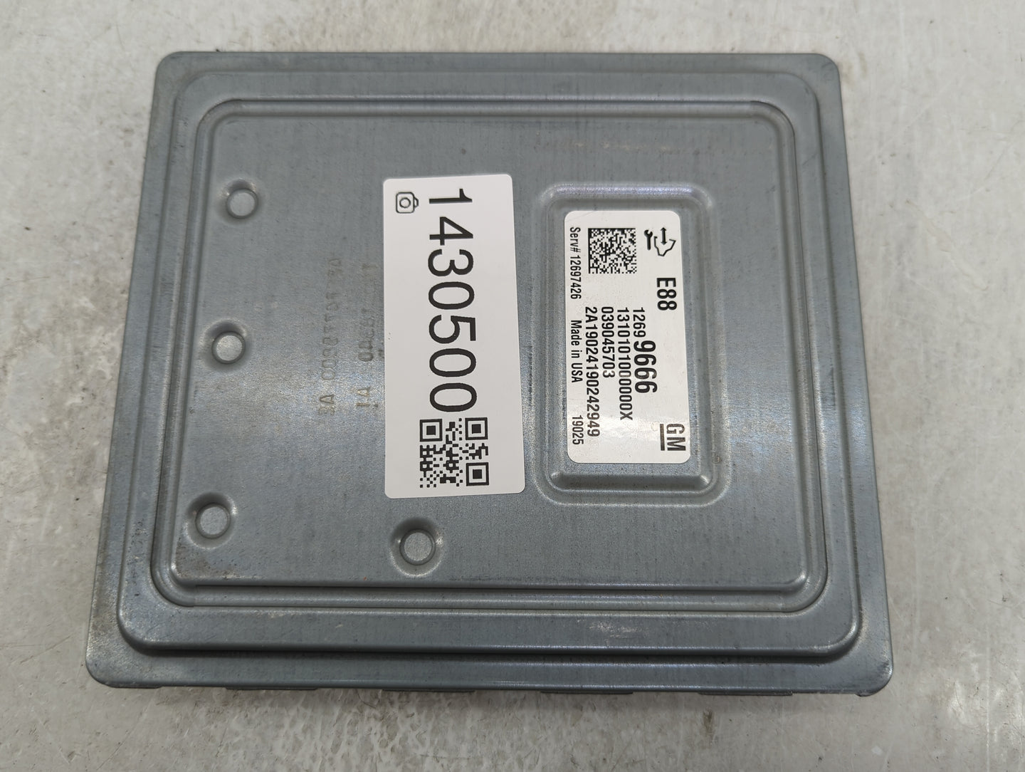 2018-2019 Chevrolet Malibu PCM Engine Control Computer ECU ECM PCU OEM P/N:12699666 Fits Fits 2018 2019 OEM Used Auto Parts 