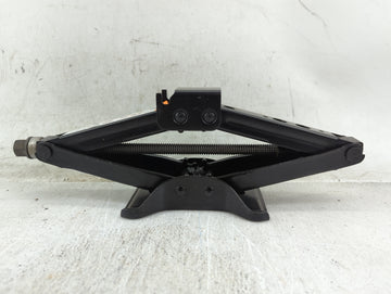 2019 Chevrolet Malibu Spare Scissor Car Jack - Oemusedautoparts1.com