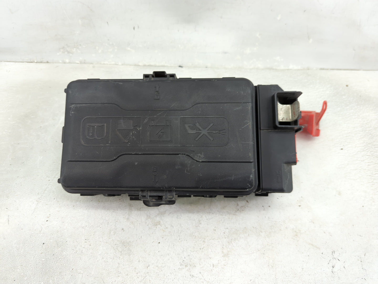2019 Chevrolet Malibu Fusebox Fuse Box Panel Relay Module P/N:13500128 13468934, 13468935, 13455281, 13500114, 13500113 Fits