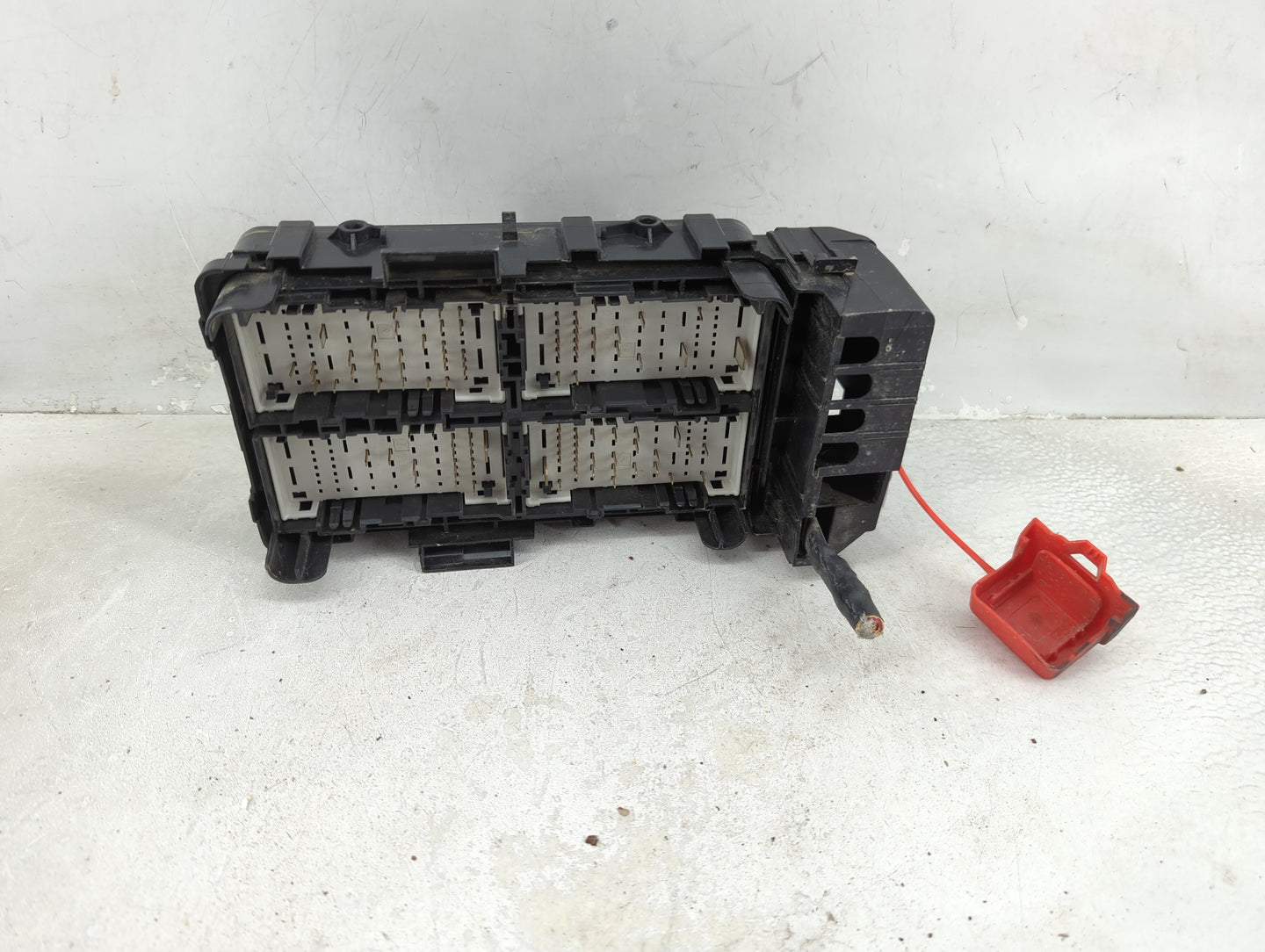 2019 Chevrolet Malibu Fusebox Fuse Box Panel Relay Module P/N:13500128 13468934, 13468935, 13455281, 13500114, 13500113 Fits