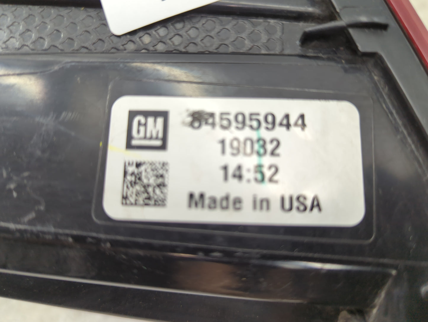 2019-2021 Chevrolet Malibu Tail Light Assembly Passenger Right OEM P/N:84595944 Fits Fits 2019 2020 2021 OEM Used Auto Parts