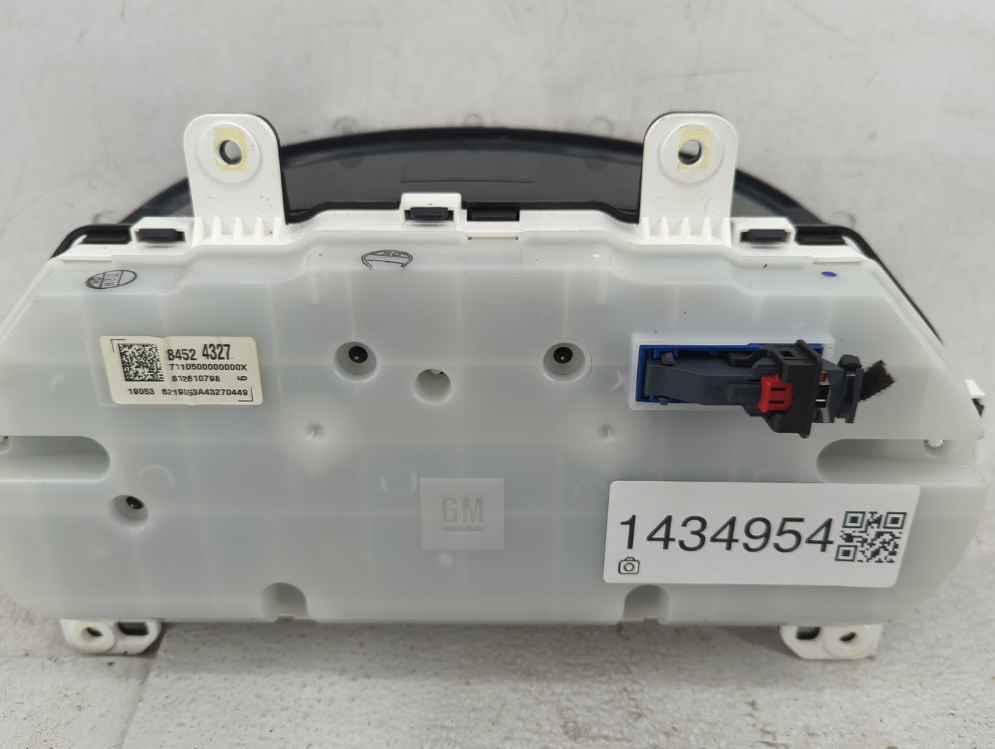 2019 Chevrolet Malibu Instrument Cluster Speedometer Gauges P/N:84524327 Fits OEM Used Auto Parts - Oemusedautoparts1.com