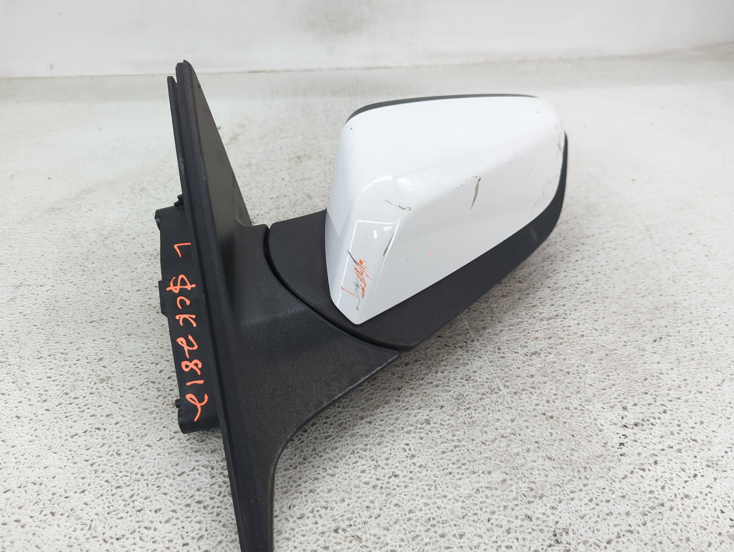 2019-2021 Chevrolet Malibu Driver Side View Mirror - Left Door Mirror OEM Used - Oemusedautoparts1.com
