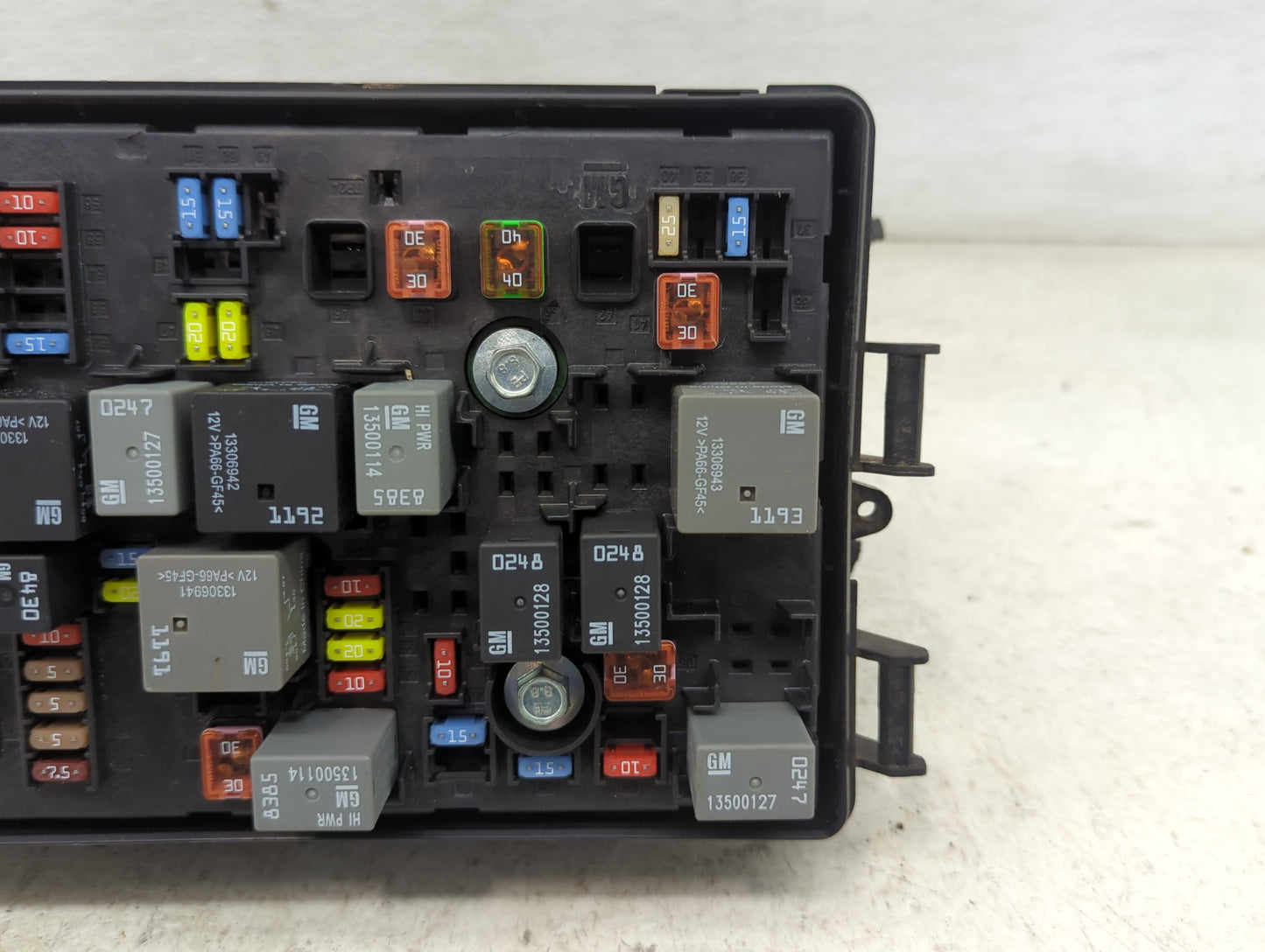 2019 Chevrolet Malibu Fusebox Fuse Box Panel Relay Module P/N:22760635_01 13306942, 13306941, 13306943, 13500127, 13500114 F