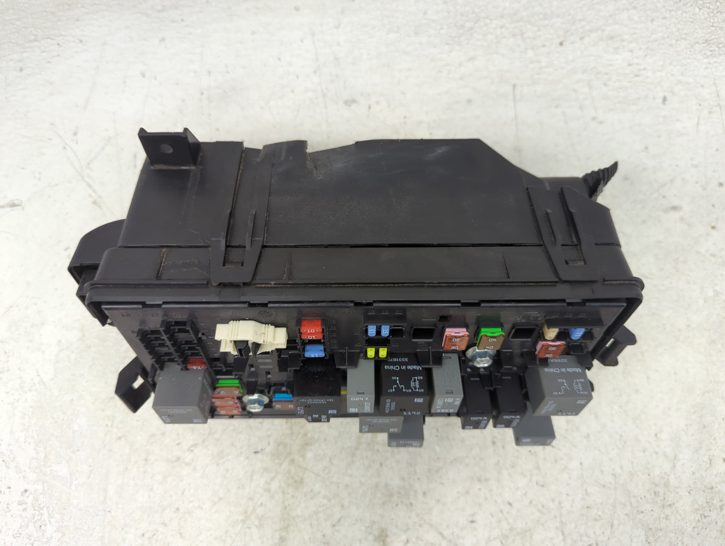 2019 Chevrolet Malibu Fusebox Fuse Box Panel Relay Module P/N:22760635_01 13306942, 13306941, 13306943, 13500127, 13500114 F