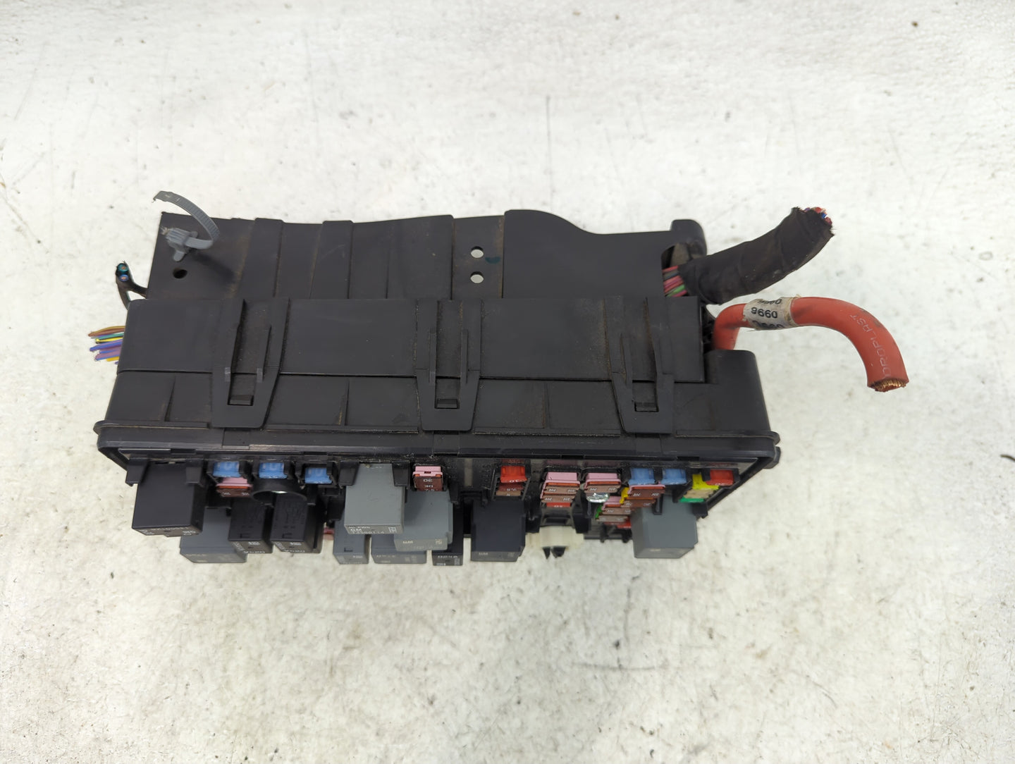 2019 Chevrolet Malibu Fusebox Fuse Box Panel Relay Module P/N:22891999 13500114, 13500128, 13500113, 13500112, 13500118 Fits