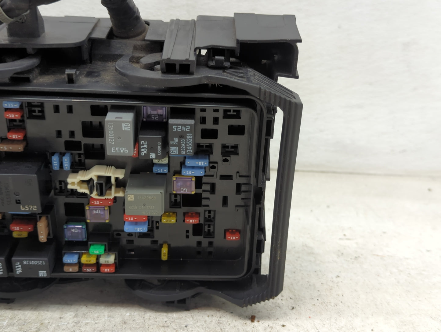 2019 Chevrolet Malibu Fusebox Fuse Box Panel Relay Module P/N:13422668 13455281, 13500127, 13500128, 13500113, 6132A33 Fits 
