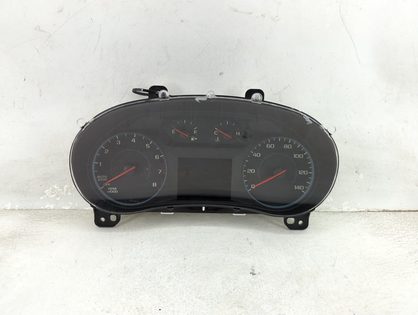 2019 Chevrolet Malibu Instrument Cluster Speedometer Gauges P/N:84524327 6218277A43270165 Miles: Fits OEM Used Auto Parts - 