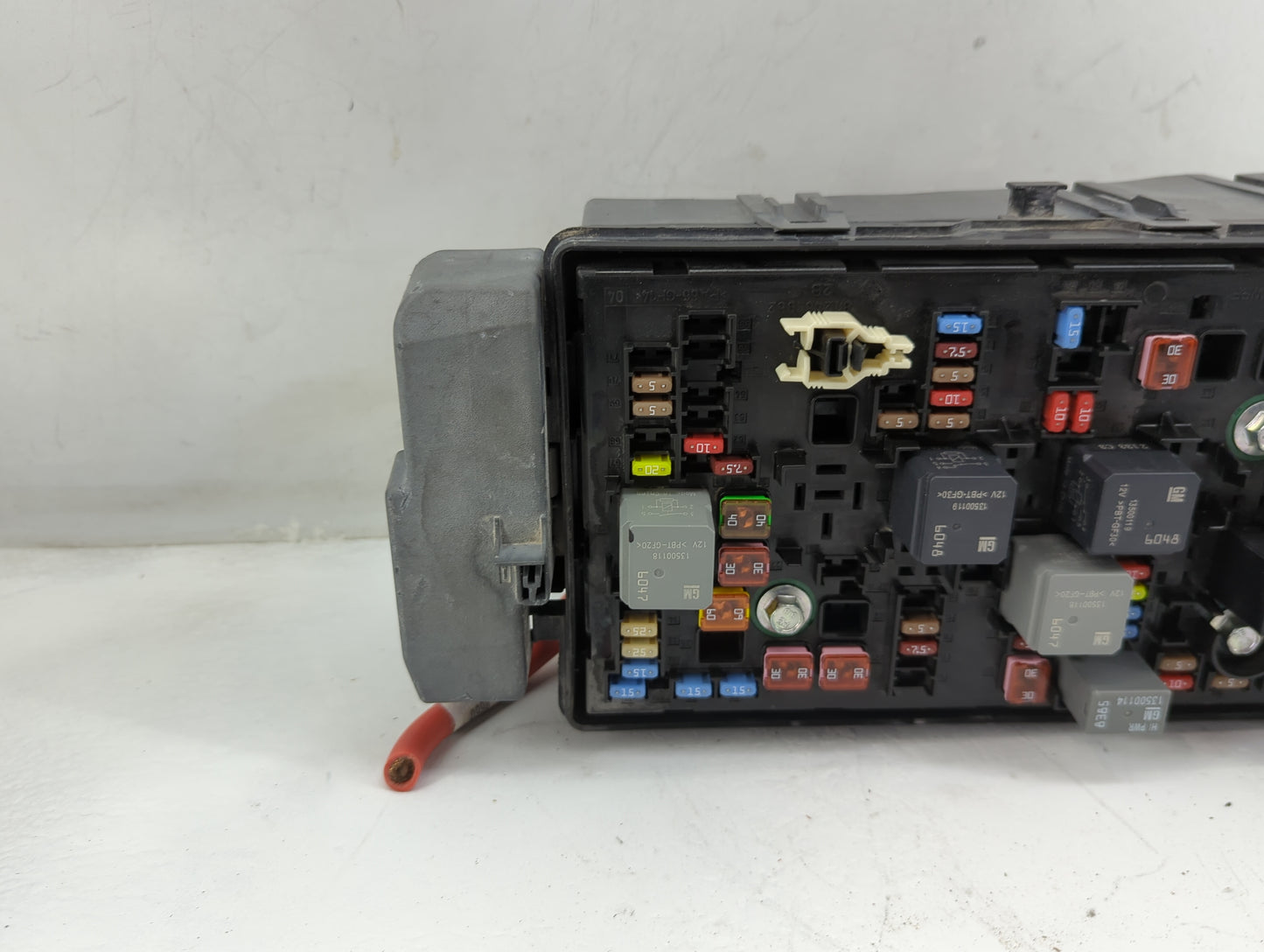 2019 Chevrolet Malibu Fusebox Fuse Box Panel Relay Module P/N:13500118 13500119, 13500114, 13500128, 13500127, 812461952 Fit