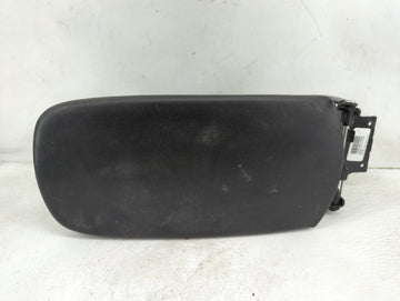2016-2018 Chevrolet Malibu Center Console Armrest Cover Lid P/N:1251040 Fits Fits 2016 2017 2018 OEM Used Auto Parts - Oemus