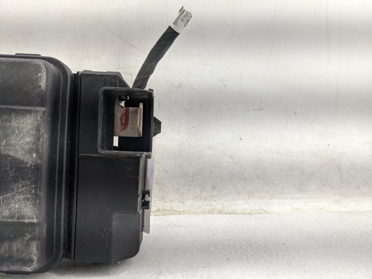 2019 Chevrolet Malibu Fusebox Fuse Box Panel Relay Module P/N:13500128 13500113, 13500114, 13468935, 13468934, 13452281 Fits