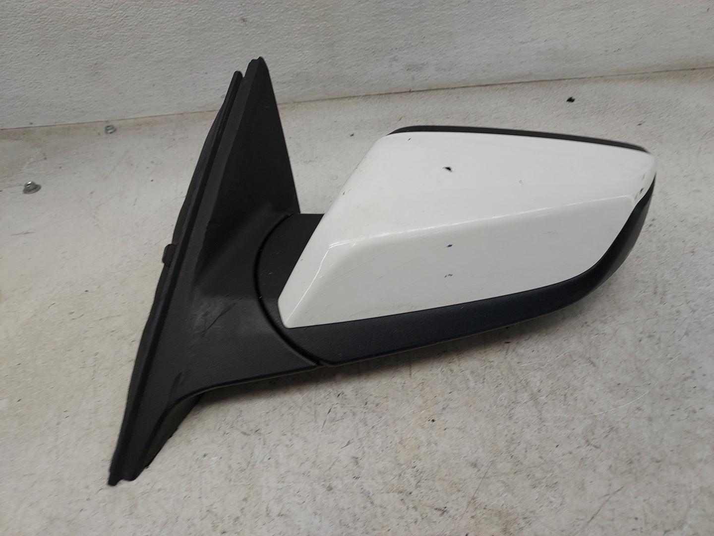 2019-2021 Chevrolet Malibu Driver Side View Mirror - Left Door Mirror OEM Used - Oemusedautoparts1.com