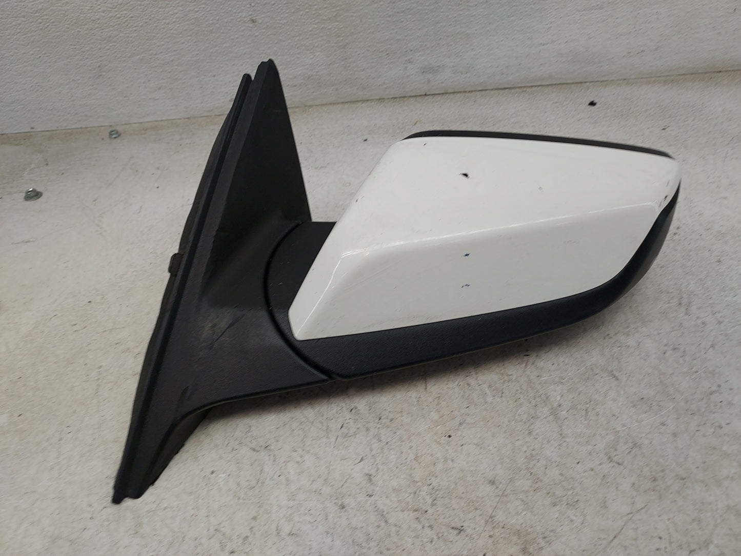 2019-2021 Chevrolet Malibu Driver Side View Mirror - Left Door Mirror OEM Used - Oemusedautoparts1.com