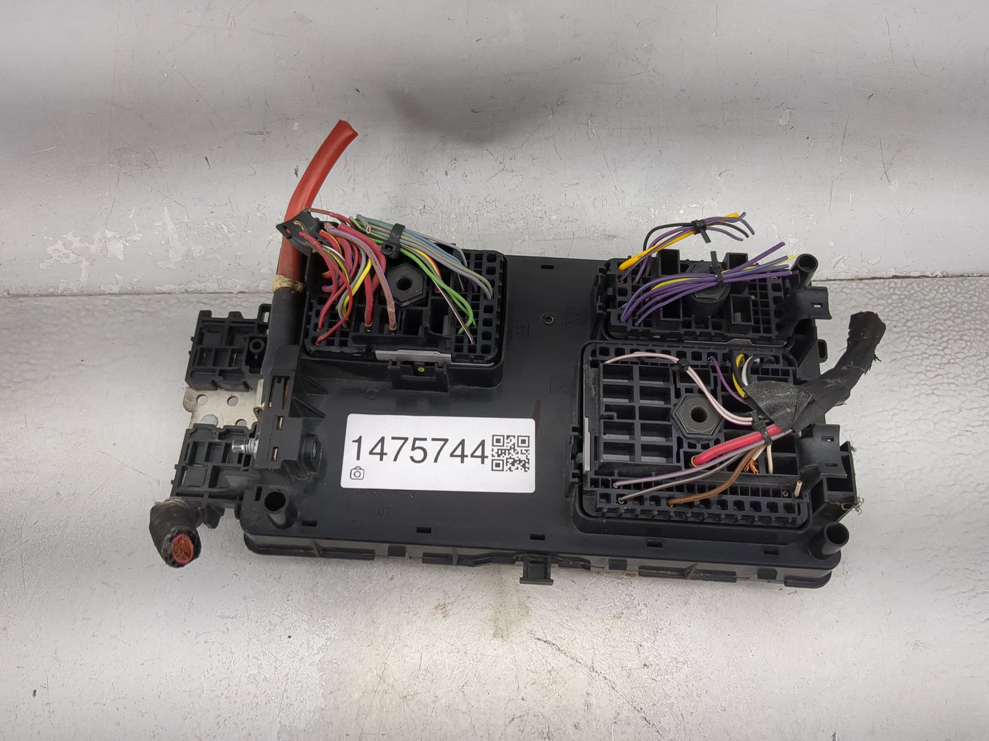 2019 Chevrolet Malibu Fusebox Fuse Box Panel Relay Module P/N:13500114 13500128, 13500127, 13500113, 13500122, 13468934 Fits