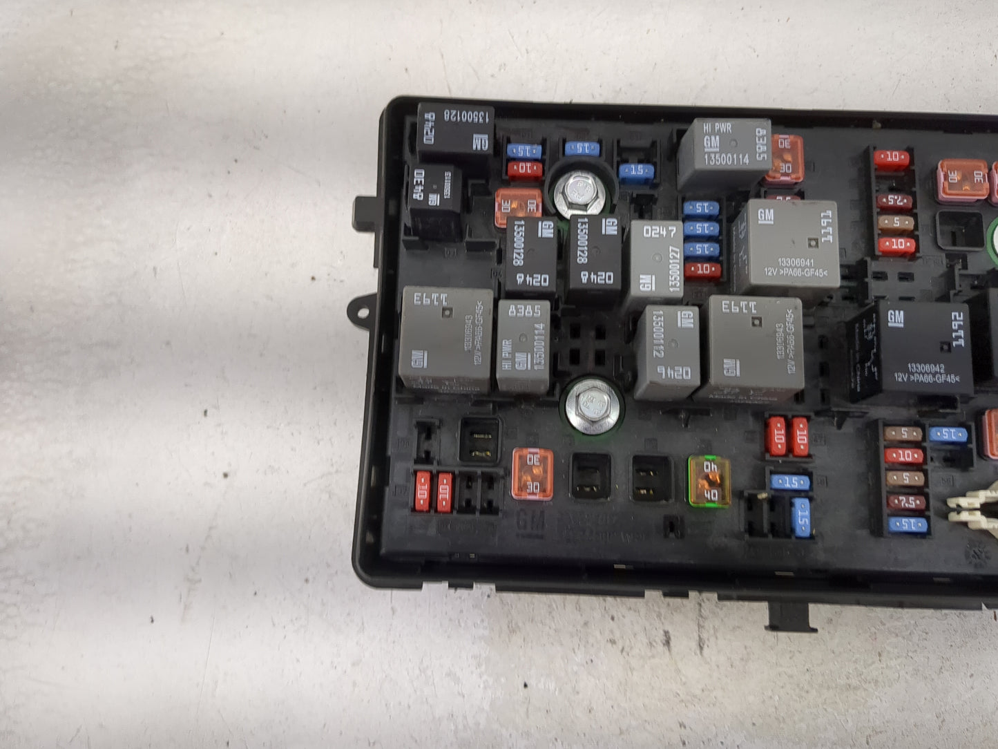 2019 Chevrolet Malibu Fusebox Fuse Box Panel Relay Module P/N:13500128 13500114, 13500127, 13500112, 13306941, 13306942 Fits