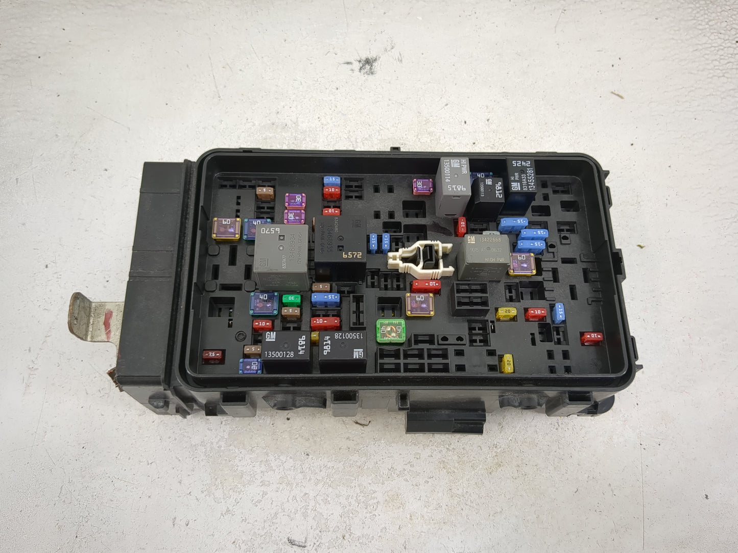 2018-2019 Chevrolet Malibu Fusebox Fuse Box Panel Relay Module P/N:13500128 13422668, 13500114, 13453281 Fits Fits 2018 2019