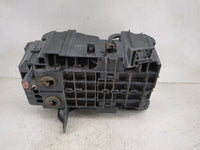 2019 Chevrolet Malibu Fusebox Fuse Box Panel Relay Module P/N:13500114 13500128, 13500113, 13468934, 13468935, 13452801 Fits