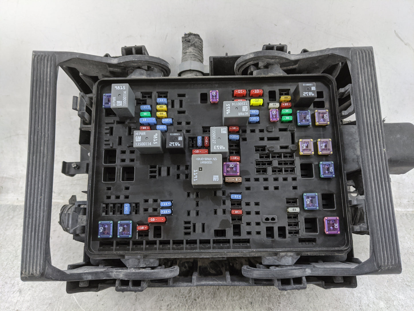 2019 Chevrolet Malibu Fusebox Fuse Box Panel Relay Module P/N:23285566_01 13500114, 13500113, 13500172, 13006941 Fits OEM Us