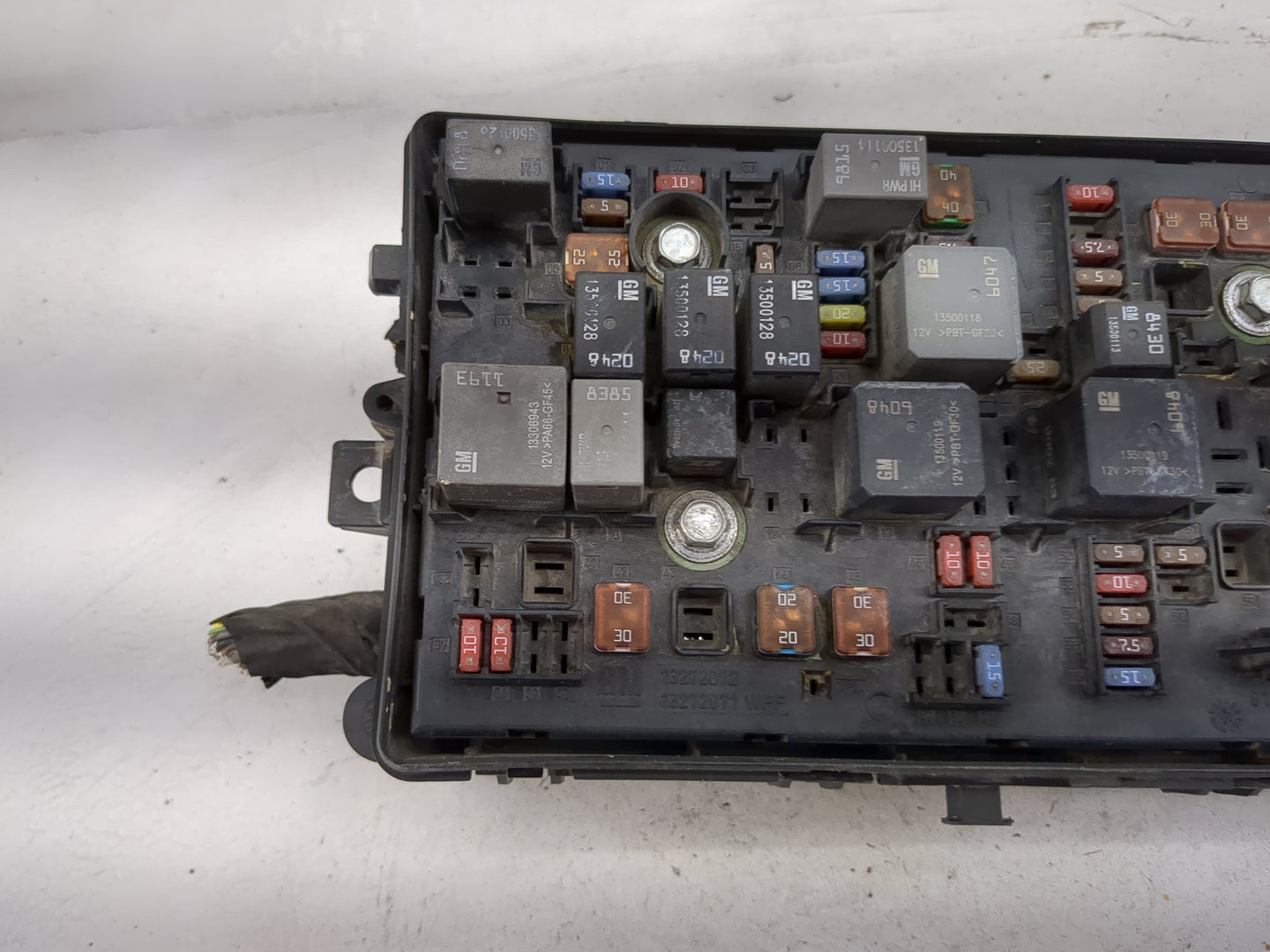 2019 Chevrolet Malibu Fusebox Fuse Box Panel Relay Module P/N:12246199 13500118, 13500119, 13500128, 13500113, 13500114 Fits