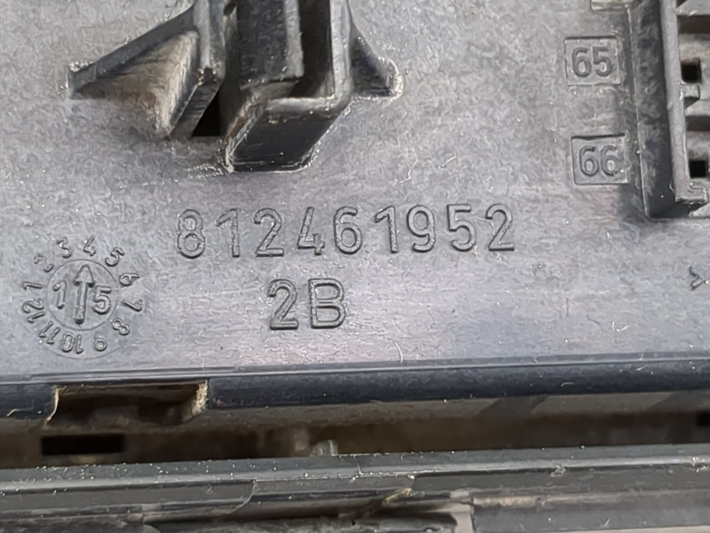 2019 Chevrolet Malibu Fusebox Fuse Box Panel Relay Module P/N:12246199 13500118, 13500119, 13500128, 13500113, 13500114 Fits