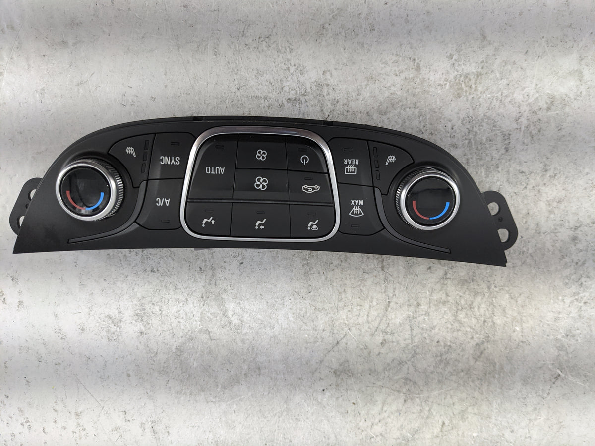 2018-2021 Chevrolet Malibu Climate Control Module Temperature AC/Heater Replacement P/N:84426649 737020000000X Fits OEM Used